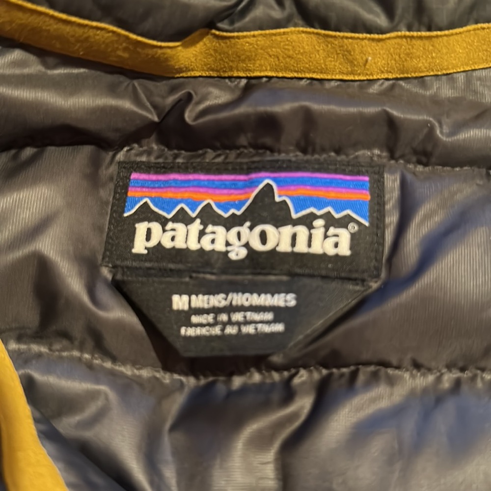 Patagonia pullover never worn down. Men’s. - Picture 4 of 9